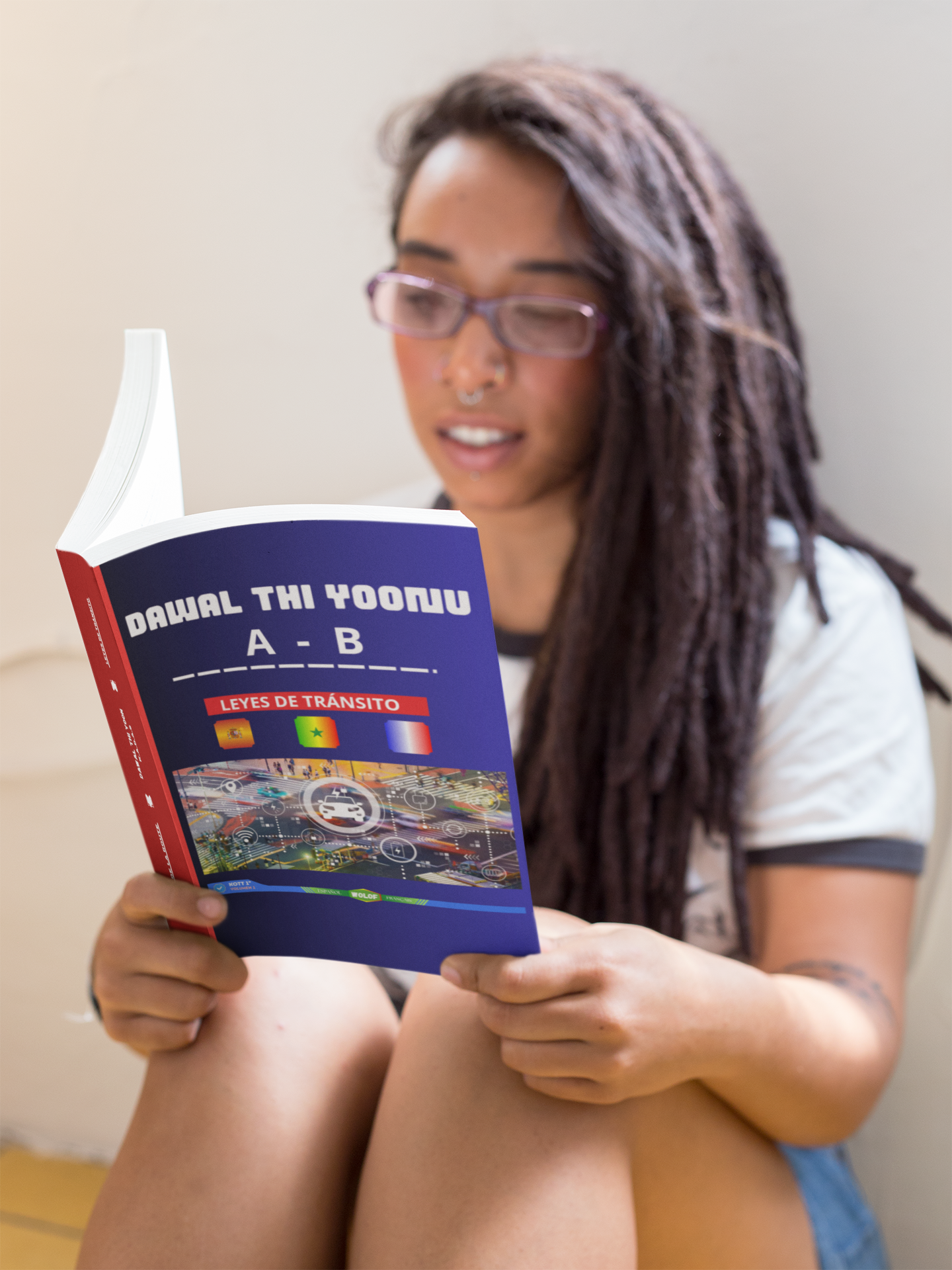 Dawal thi Yoonu A-B – Código de circulación trilingüe (wolof, francés e Español)